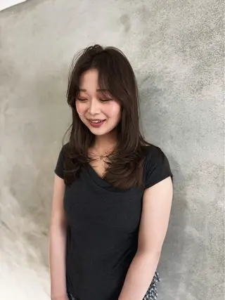 sena⌇ベージュ⌇ ブリーチなしWカラーのヘアスタイル