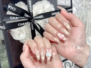 ネイル ✨Nailsalon Vi+✨のネイルデザイン