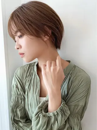 ショート ノンダメージ⭐️ 透明感カラー中田七菜のヘアスタイル