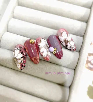 ネイル arm in arm ︎✿Yamamotoのマツエク・マツパデザイン