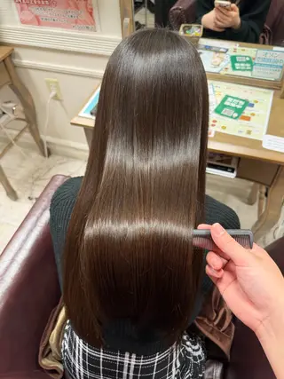 ショート 石川 沙蘭のヘアスタイル