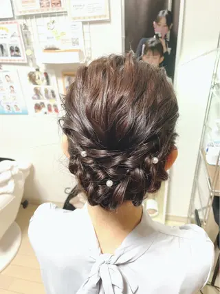 ヘアアレンジ イーチブライト EachBrightのヘアスタイル