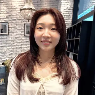 セミロング 好光 優香のヘアスタイル