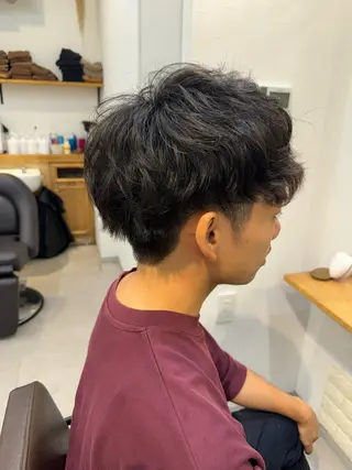 ミディアム パーマ メンズ 似合う髪型見つけます AYAKAのヘアスタイル