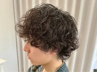ミディアム センターパート 韓国ヘア・綾也のヘアスタイル