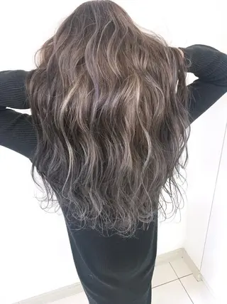 ロング 穐田 司樹のヘアスタイル