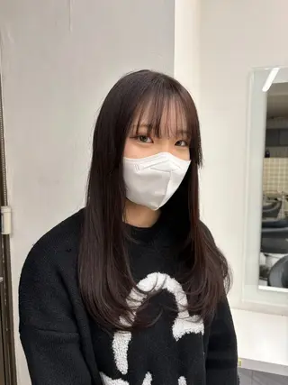 セミロング カラー 抜け感レイヤー︴ ニュアンスカラーのヘアスタイル
