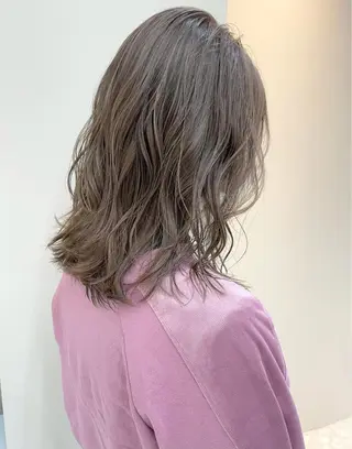 ミディアム YUKI / レイヤーカット🤍のヘアスタイル