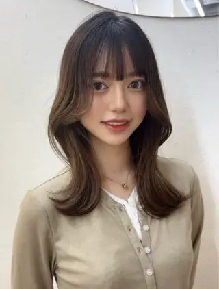 セミロング カラー ゆんな/清潔感ｶｯﾄ 透明感ｶﾗｰ🥯のヘアスタイル
