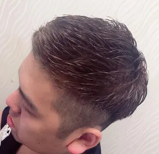 ショート カラー ブリーチ👩🦳/ ✂︎MANAMIのヘアスタイル