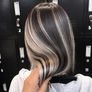 カラー ☪ ‎ハイトーン信者 ☪️yumeka🪩のヘアスタイル