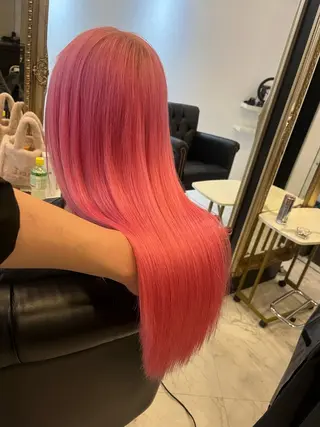ロング ケアブリーチ&シール エクステの店和田翔莉のヘアスタイル