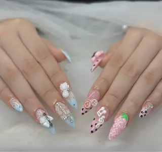 ネイル R Nailのネイルデザイン
