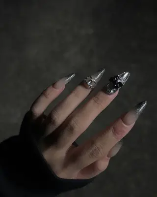 ネイル Nail salon Rhonaのネイルデザイン