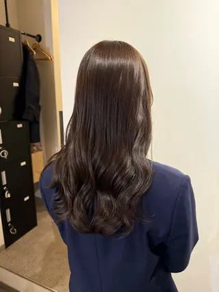 ロング 明 (めい)のヘアスタイル