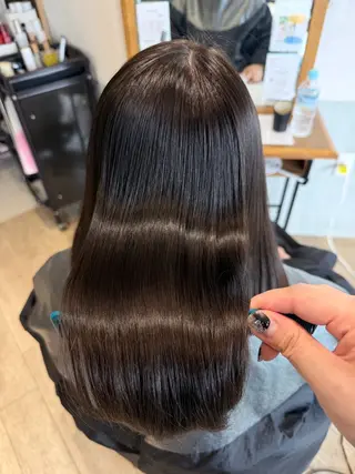 セミロング やまぐち まりんのヘアスタイル