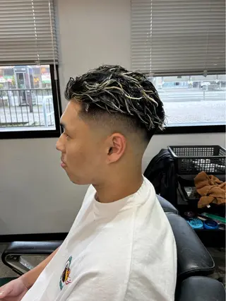 ショート メンズ 竹内 奨のヘアスタイル