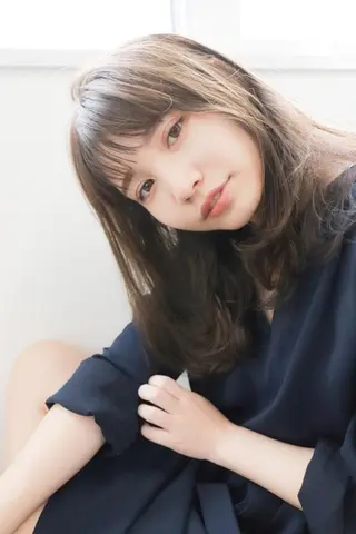 セミロング カラー 隠れ家美容室 RAW TOKYO 【公式】のヘアスタイル