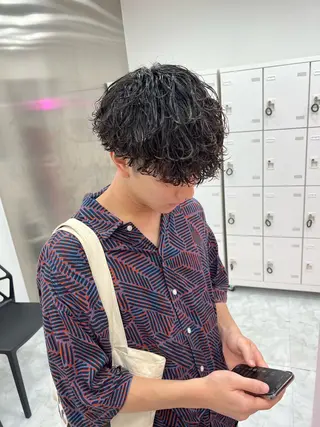 ミディアム パーマ メンズ メンズパーマ特化 TAIGAのヘアスタイル