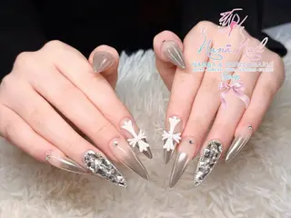 セミロング Linanail Nambaのマツエク・マツパデザイン