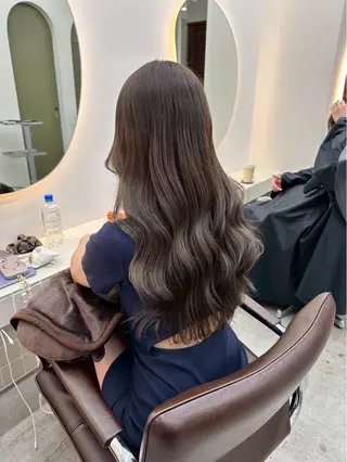 ロング 小佐田 航平のヘアスタイル