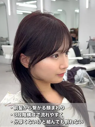 セミロング 割れない顔まわり× 小顔補正レイヤー難波のヘアスタイル