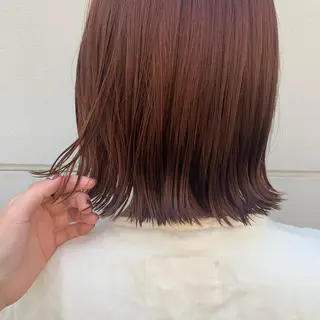 ショート カラー ヘアアレンジ サナ🌱 切りっぱなしボブのヘアスタイル