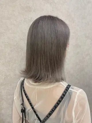 ミディアム カラー Rina のヘアスタイル