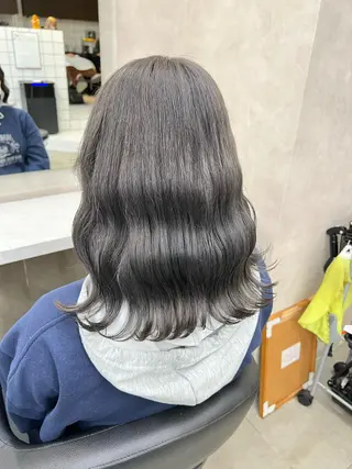 セミロング カラー ヘアアレンジ 🩵 JURI🩵のヘアスタイル