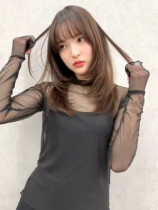 カラー ♻️ブリーチなし カラー♻️のヘアスタイル