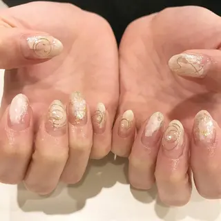 ネイル 板垣 綾乃のネイルデザイン