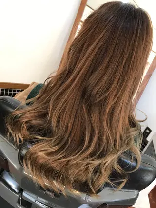 ロング カラー 大山 雅矢のヘアスタイル