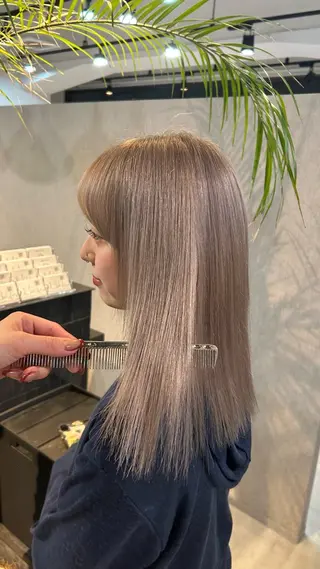 カラー バレイヤージュ ハイトーン/Misaのヘアスタイル