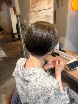 ショート 中司 莉菜のヘアスタイル