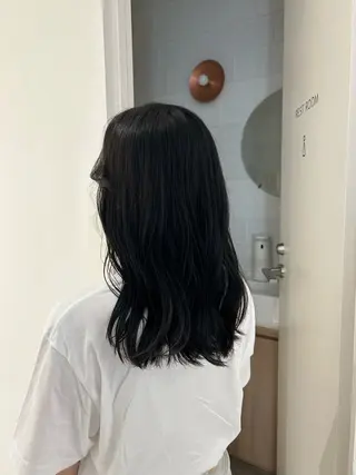ミディアム カラー mimi🪐 /LAZZ hairのヘアスタイル
