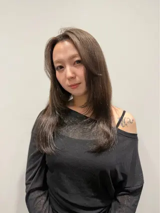 ロング Garden 羅奈のヘアスタイル