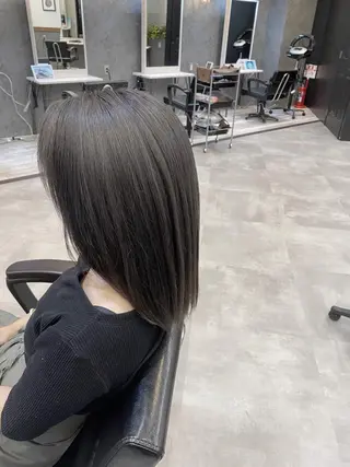 ミディアム カラー 尾曲 晃直のヘアスタイル