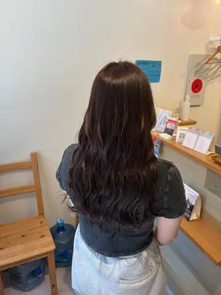 ロング カラー 荒井 茉凜のヘアスタイル