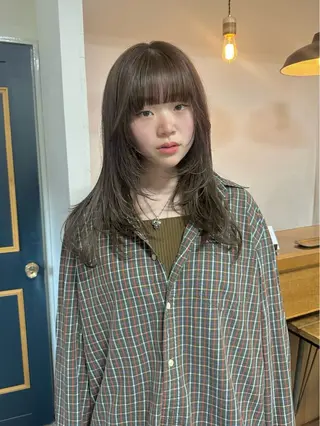 セミロング NAGISA髪質改善 &透明感カラー🪞のヘアスタイル