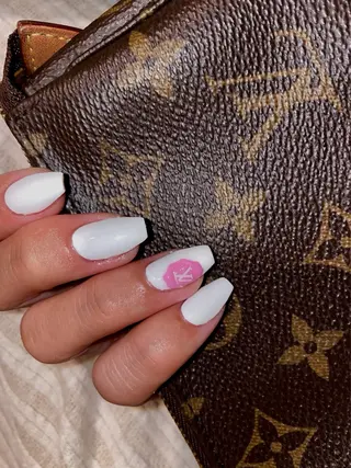 ミディアム 🦋Nail Amo🦋のネイルデザイン