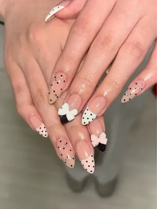 ネイル LIAn.🎀 Munakataのネイルデザイン