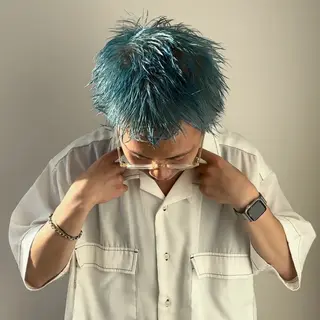 カラー メンズ メイ ☪️のヘアスタイル