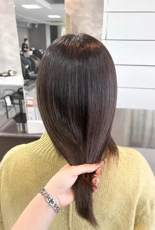 ミディアム レイヤー/艶髪カラー 森本くるみのヘアスタイル