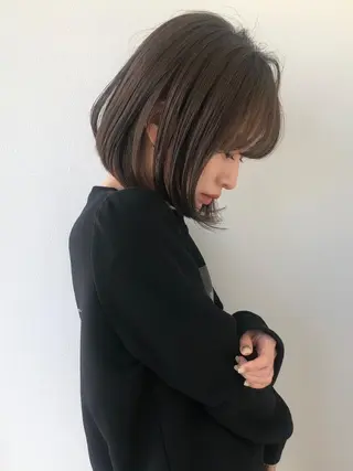 ミディアム 西村 唯楓のヘアスタイル
