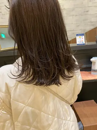 ミディアム 栗原 瑞稀のヘアスタイル