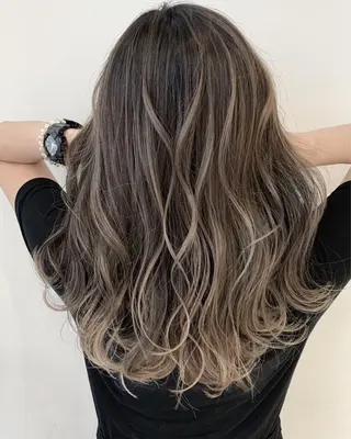 ロング カラー レイヤーカット 赤み消し　店長/大和のヘアスタイル