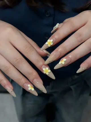ネイル Eli Muse 新宿ネイルのネイルデザイン
