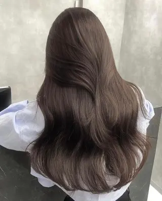 セミロング レイヤー/艶カラー FOCUSJAPANのヘアスタイル