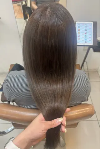 セミロング 頭皮×髪質改善 透明感カラー💎中村のヘアスタイル