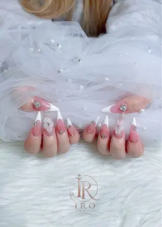 ネイル IRO Nail Studioのネイルデザイン